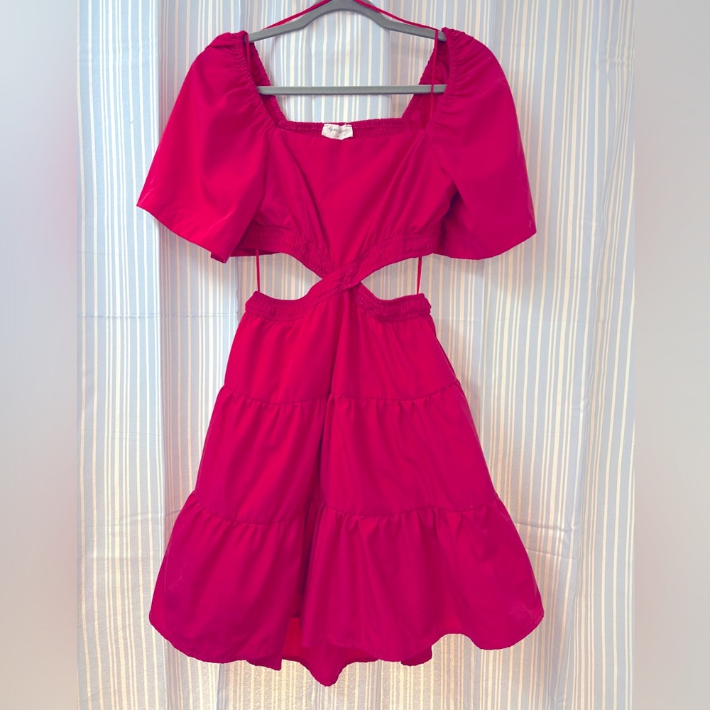 Fuchsia pink dress size medium, open back like new